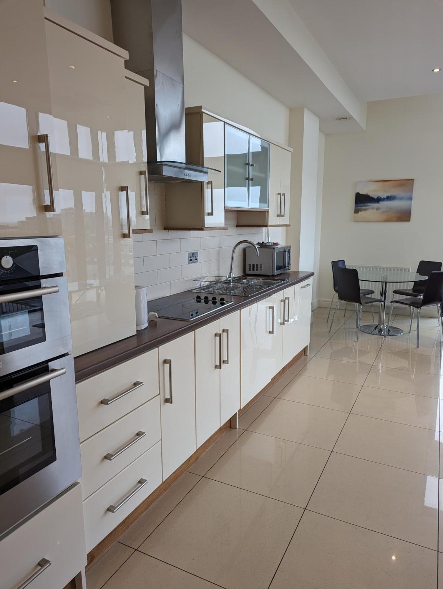 The Western Citypoint Apartments Galway Exteriör bild
