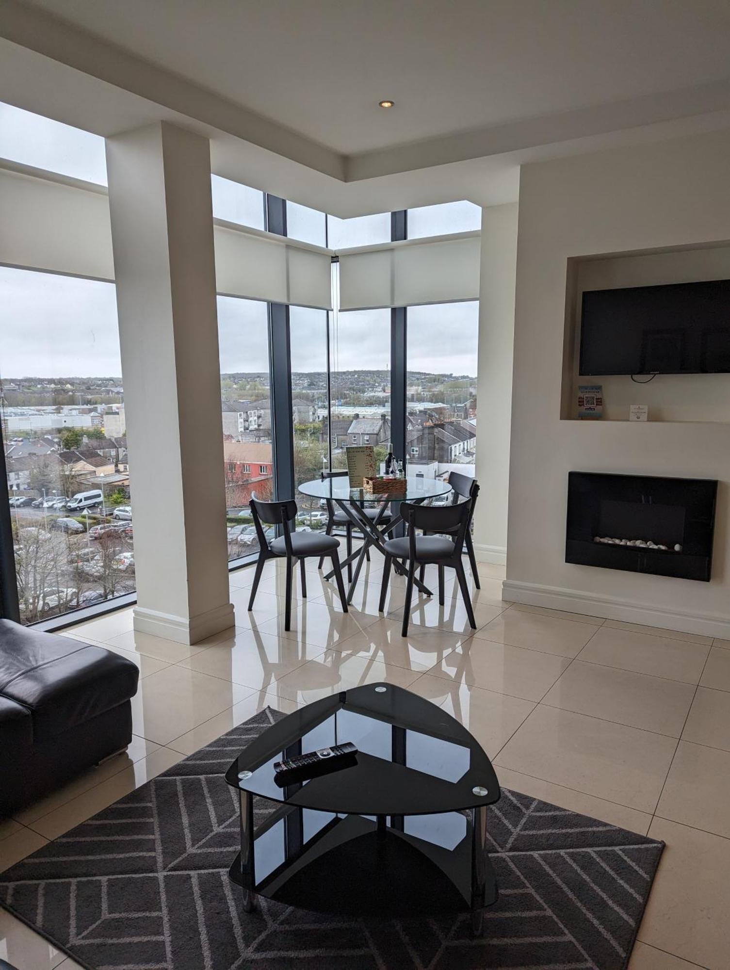 The Western Citypoint Apartments Galway Exteriör bild