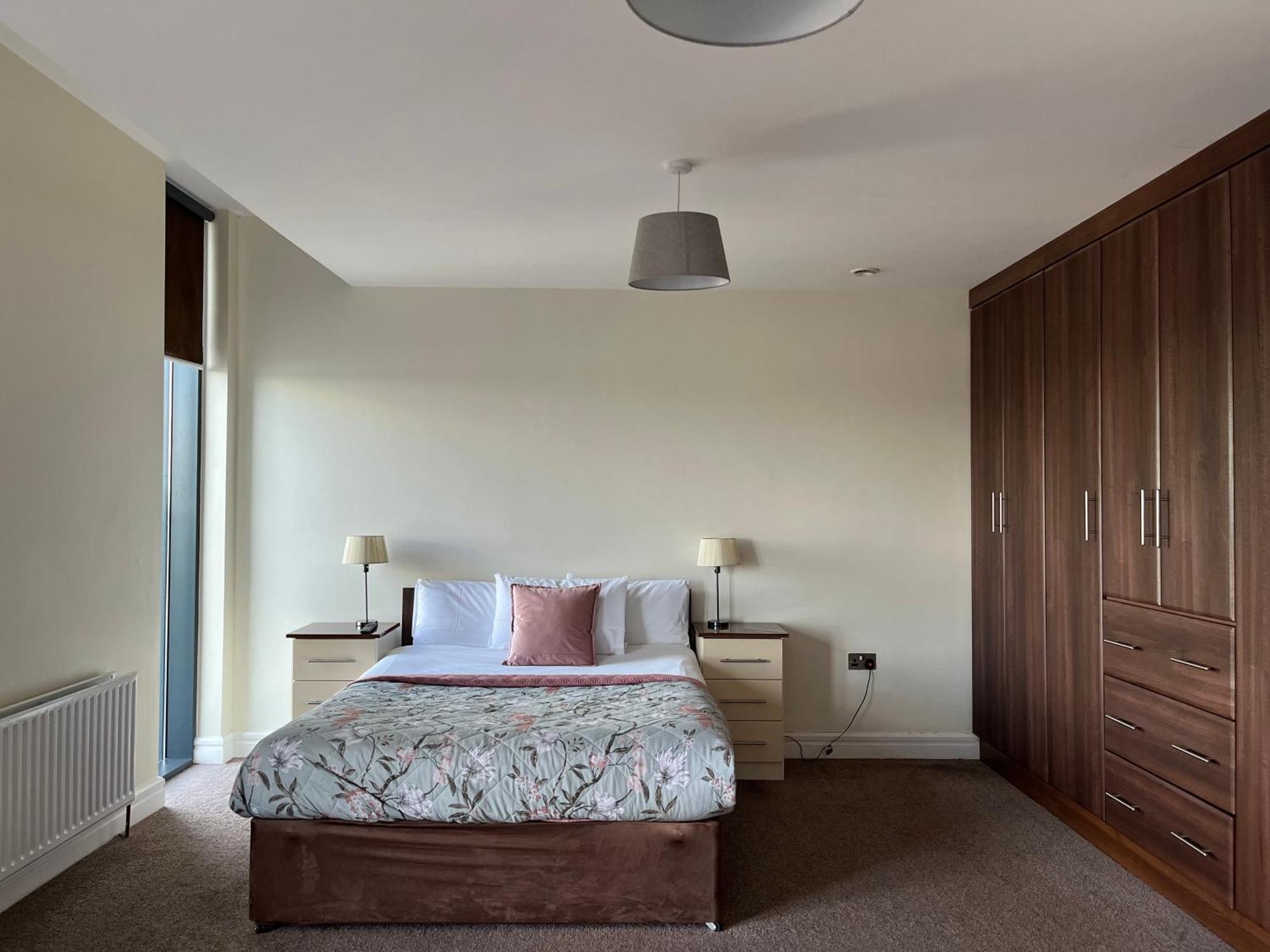 The Western Citypoint Apartments Galway Exteriör bild