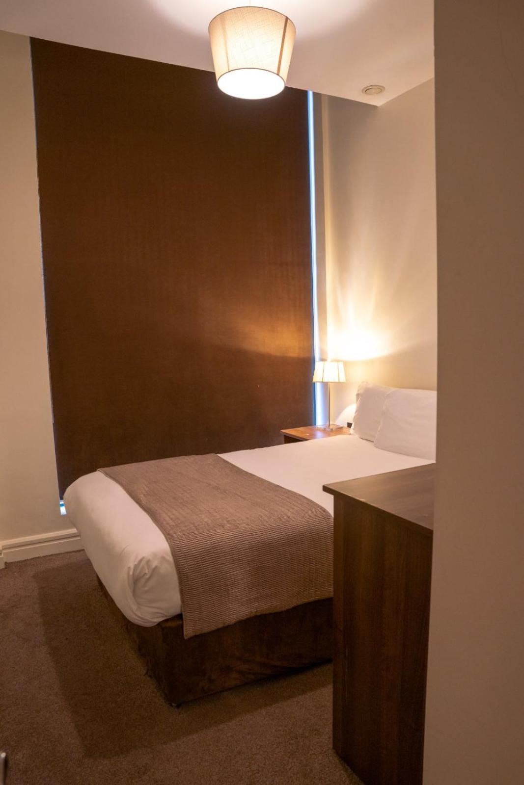 The Western Citypoint Apartments Galway Exteriör bild