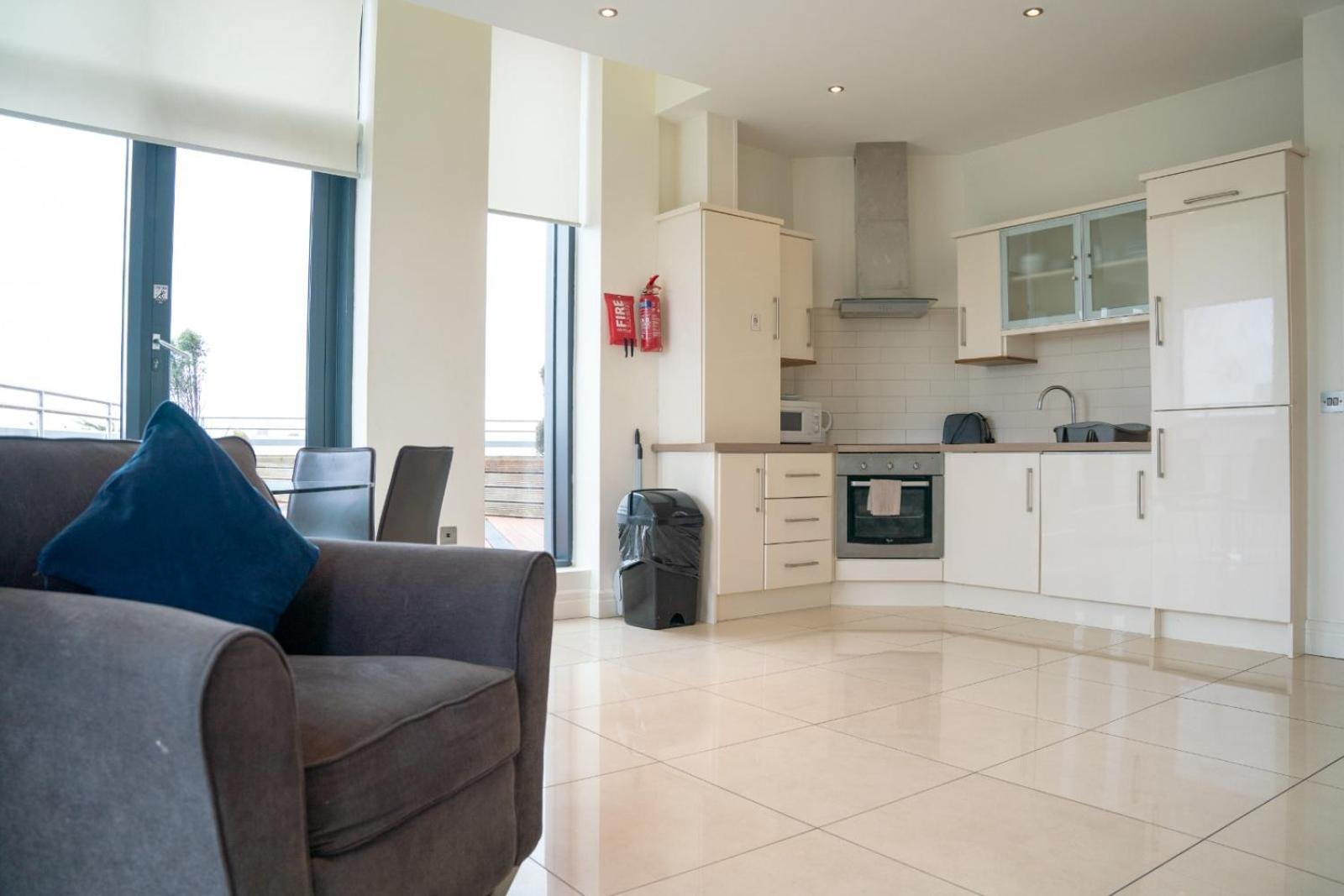 The Western Citypoint Apartments Galway Exteriör bild