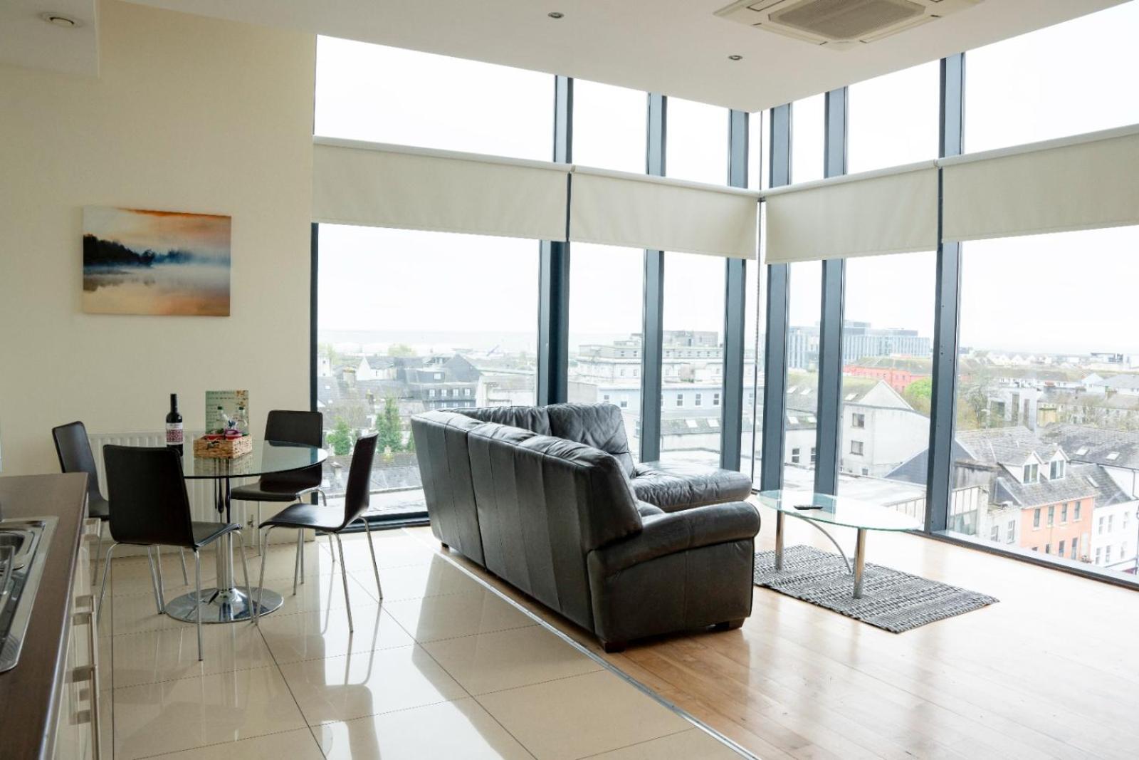 The Western Citypoint Apartments Galway Exteriör bild