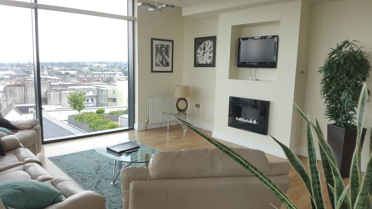The Western Citypoint Apartments Galway Exteriör bild