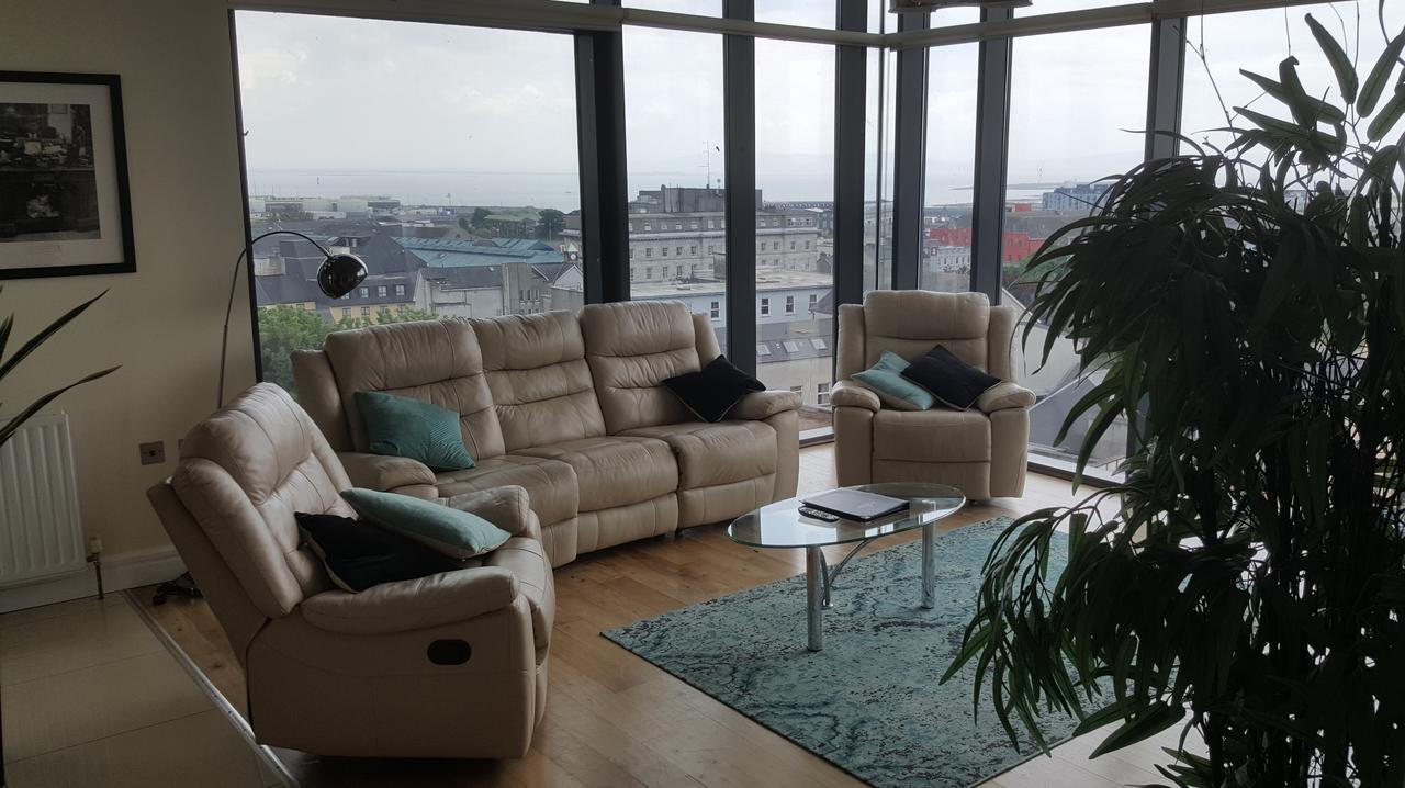 The Western Citypoint Apartments Galway Exteriör bild