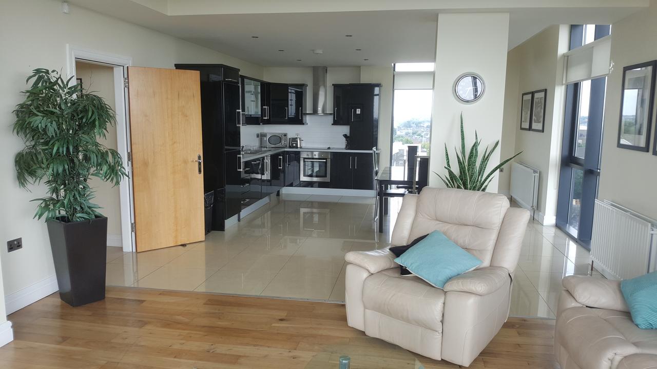 The Western Citypoint Apartments Galway Exteriör bild